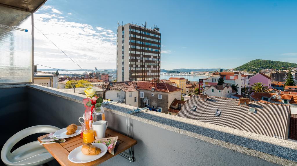 Apartment Kokolo With Sea View Split Exterior foto